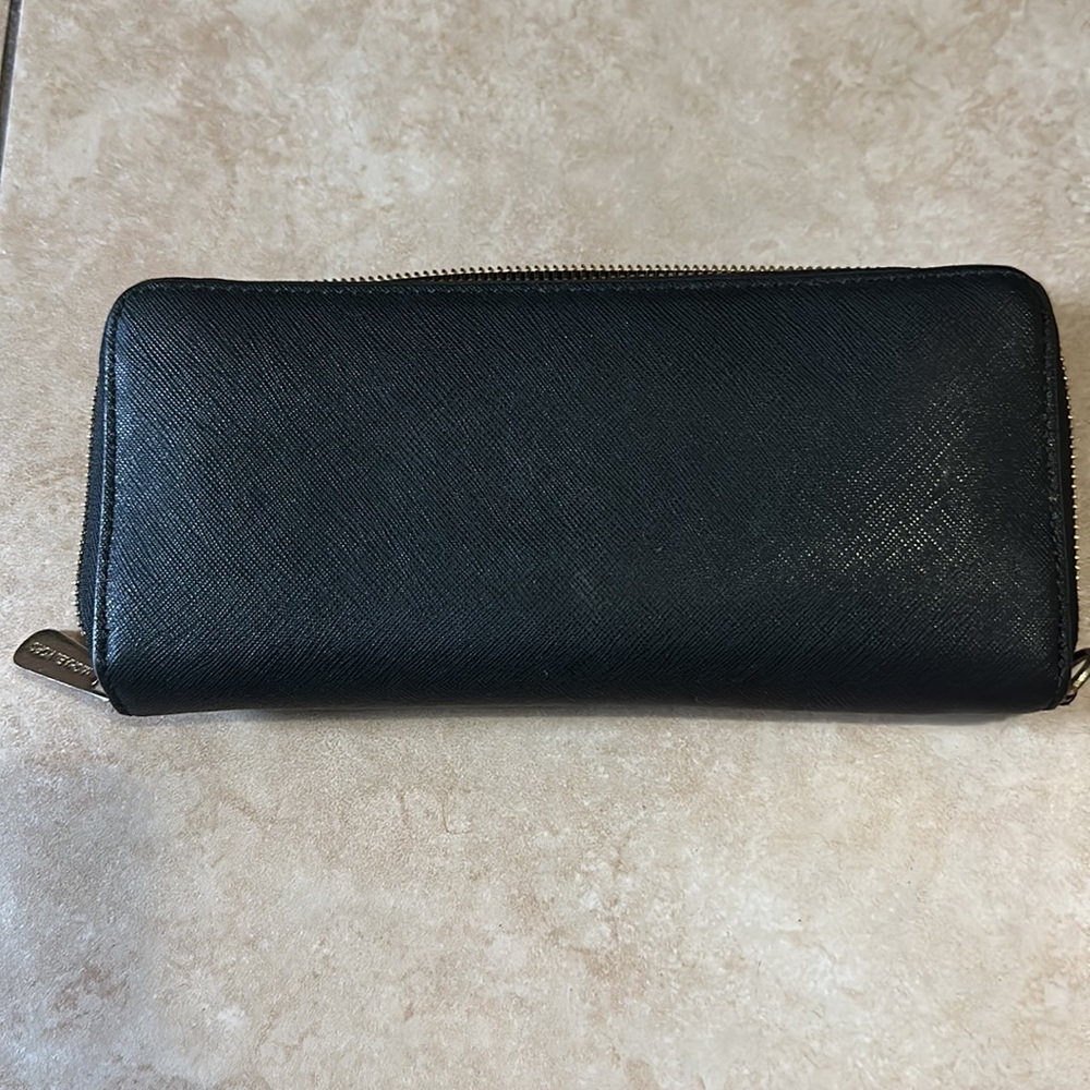 Large Saffiano Leather Continental Micheal Kors Wallet - Picture 4 of 4